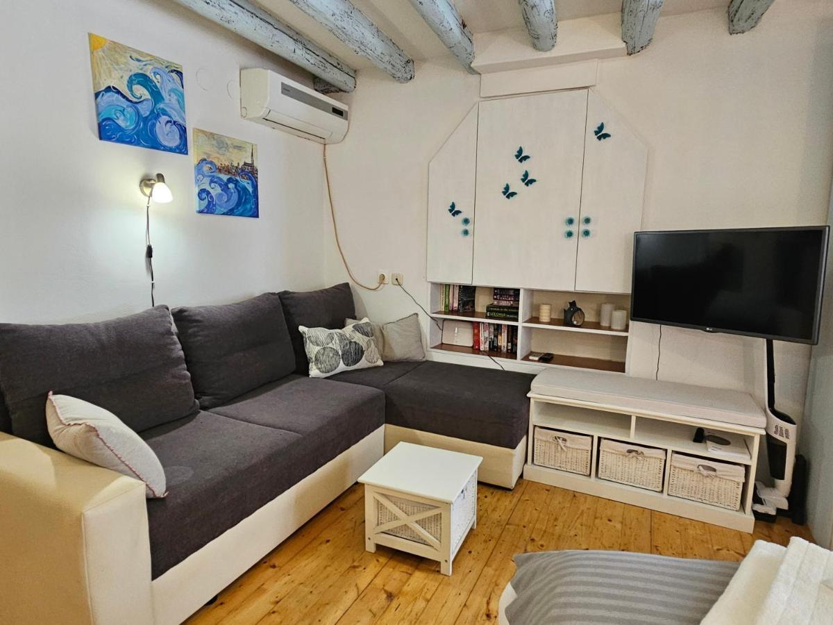 Apartment Studio Victory In Center *